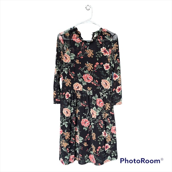 Monteau Los Angeles Sleeved Black Dress - Picture 1 of 7